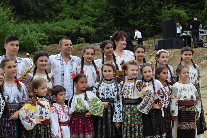  - HAI LA HORA HAI LA JOC!