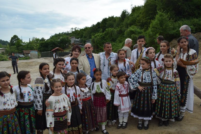  - HAI LA HORA HAI LA JOC!