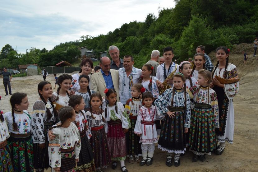  - HAI LA HORA HAI LA JOC!