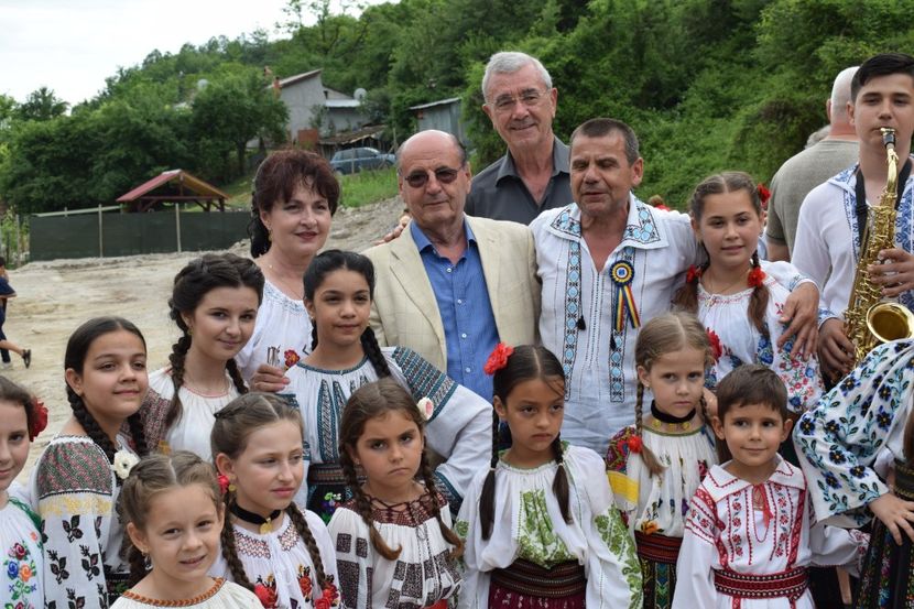  - HAI LA HORA HAI LA JOC!