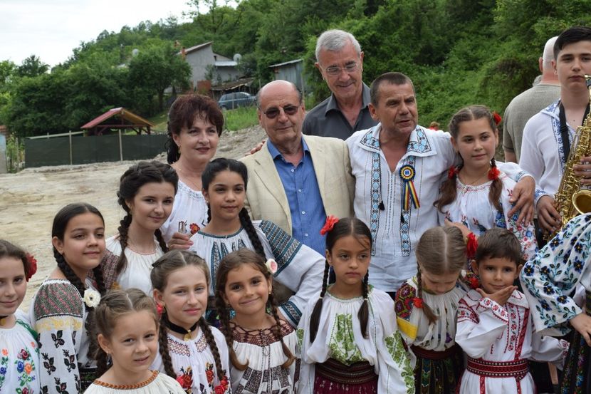  - HAI LA HORA HAI LA JOC!