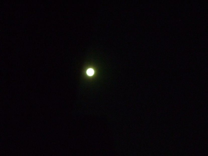 Luna plina in Pesti - Luna - Soarele si norii - 1