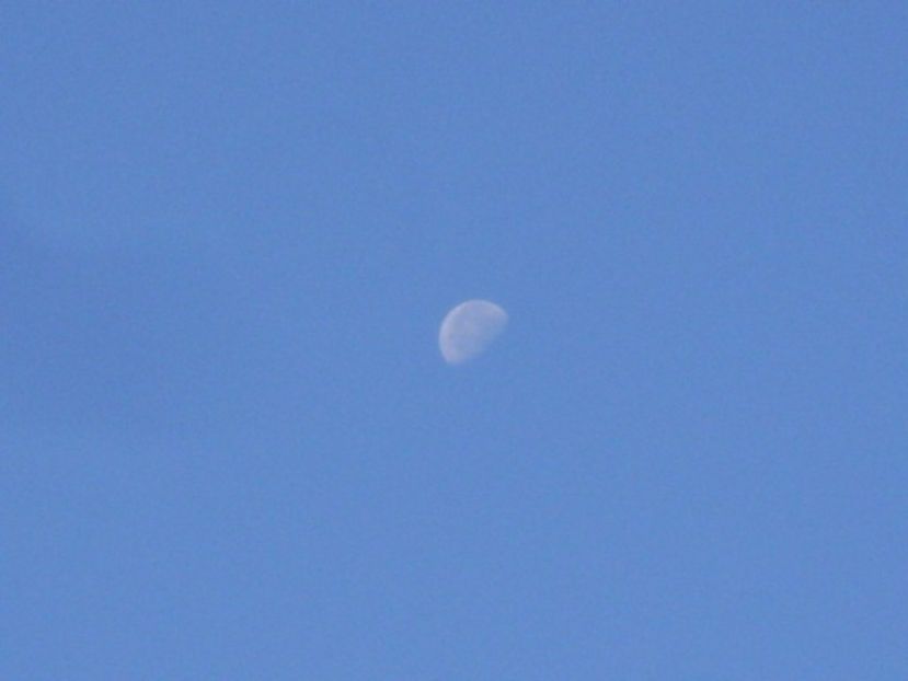 Luna in scadere in Taur - Luna - Soarele si norii - 1