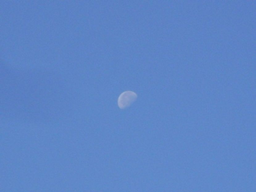Luna in scadere in Taur - Luna - Soarele si norii - 1