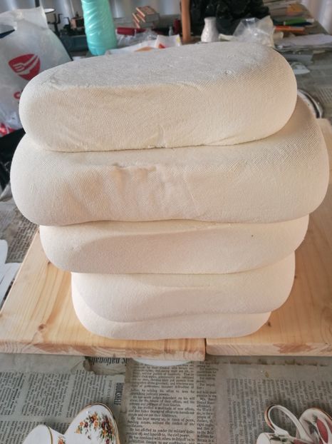  - 4 - BRÂNZĂ DE CAPRA
