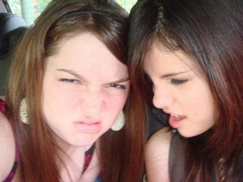 jennifer stone and selena gomez