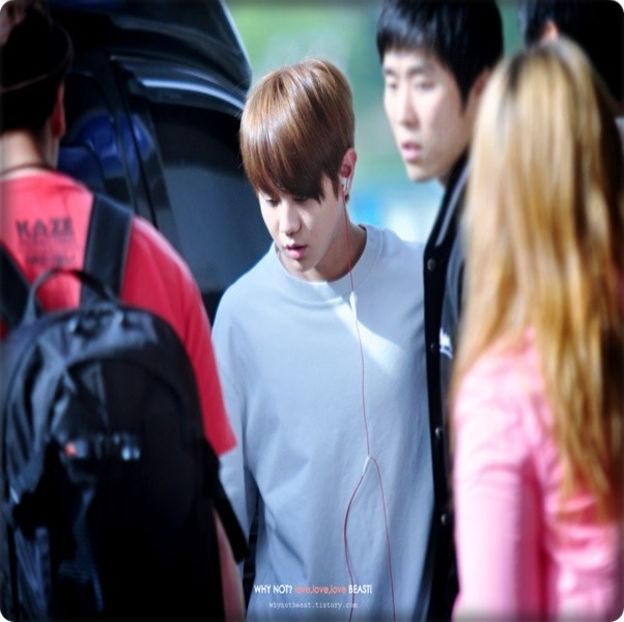 → [își dă ochii peste cap] O, Doamne. Tu ai o placă ce se învârte încontinuu în capul tău - THSJ - Episodul 08