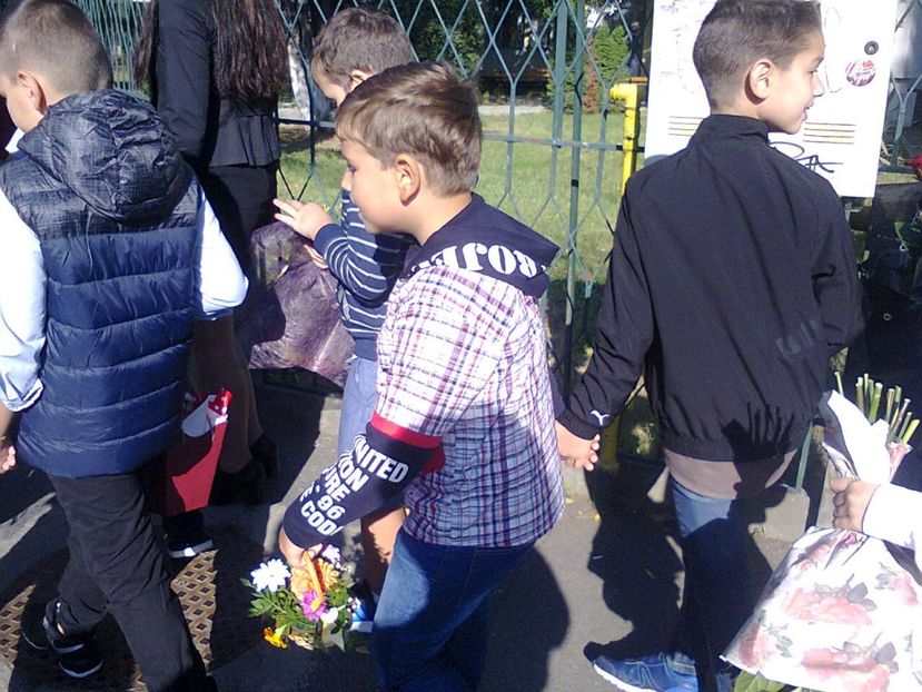 Fotografie4244 - 2018 PRIMA ZI DE ȘCOALĂ cls a II A a