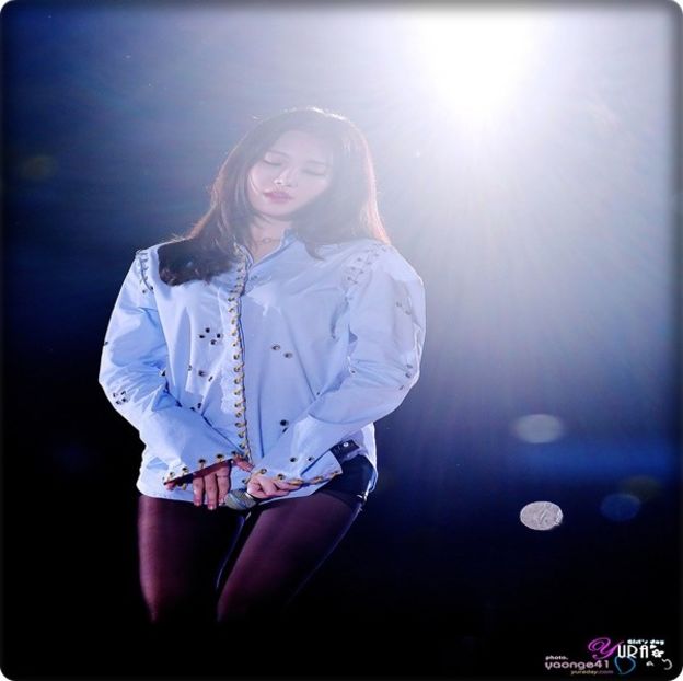 → Da. Chiar o să plec de aici. Singură! [pleacă] - THSJ - Episodul 11