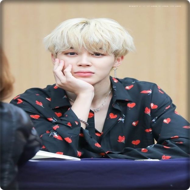 → [o trage în brațele lui, o sărută pe creștetul capului] Bine :* - THSJ - Episodul 11