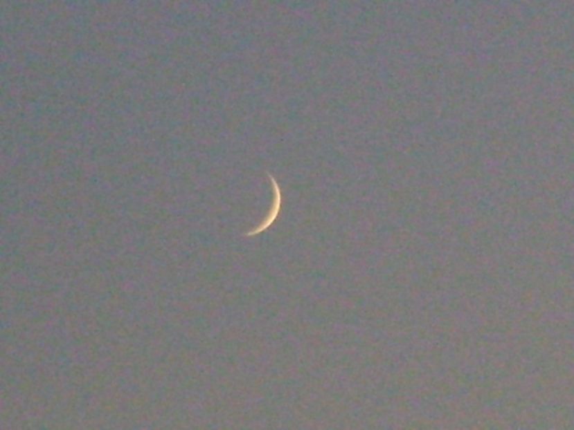 Luna Noua in Balanta - Luna - Soarele si norii - 1