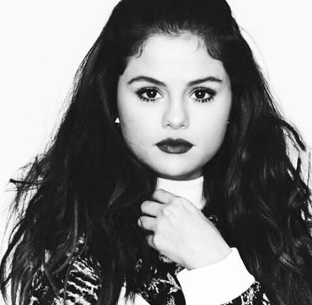  - 01aa Selena - 01