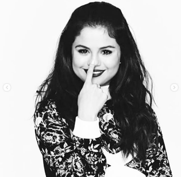  - 01aa Selena - 01