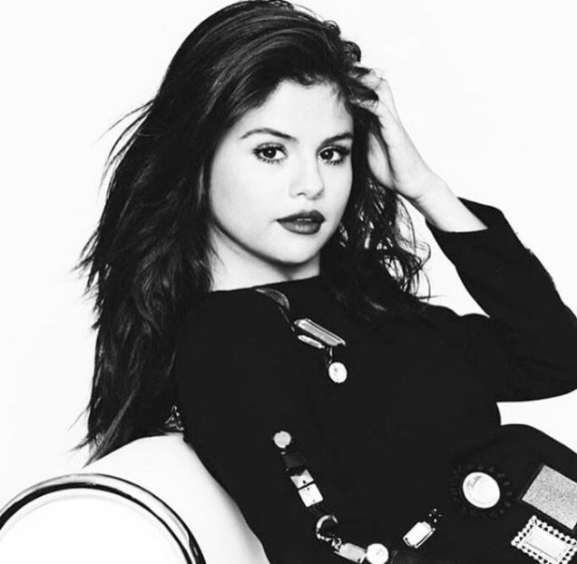  - 01aa Selena - 01