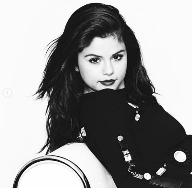  - 01aa Selena - 01