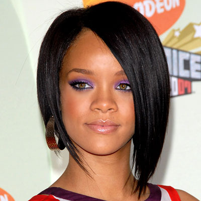 rihanna2_400X400 - Rihanna-cu parul medium