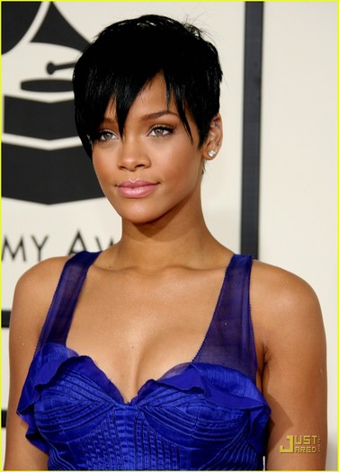 rihanna-grammys-2008-0c