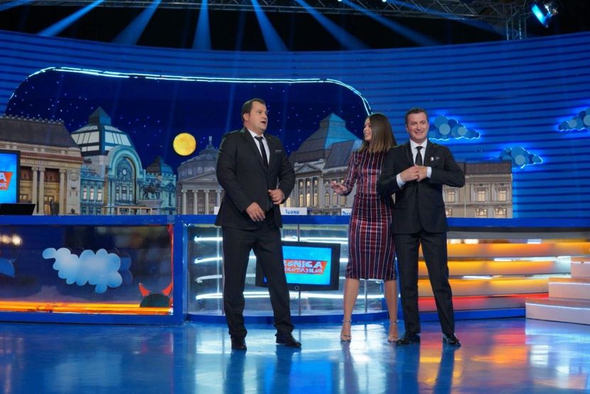 Cronica Carcotasilor - Cronica Carcotasilor Part 1