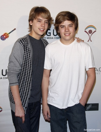 uau - cole and dylan