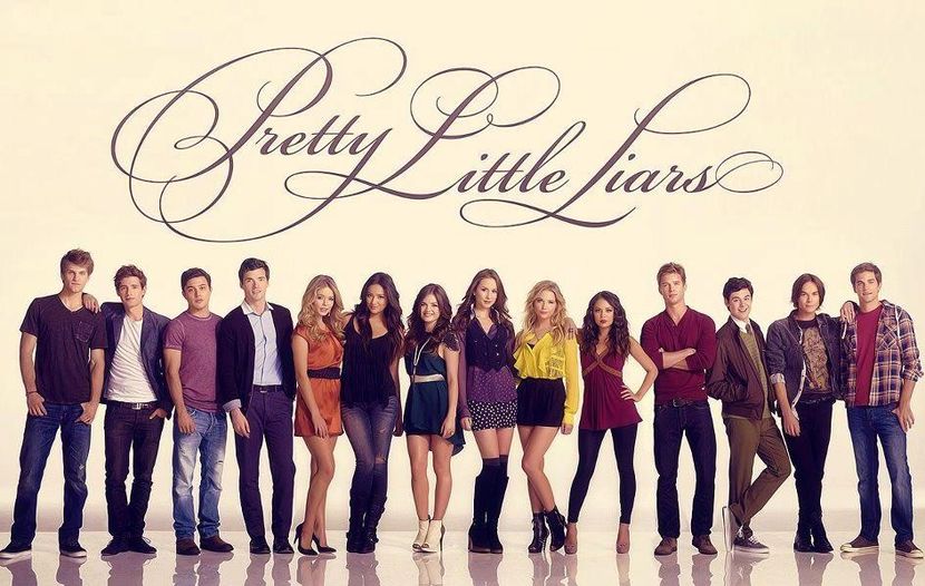 PPL-Full-Cast-3-pretty-little-liars-tv-show-30668011-945-600 - Micutele mincinoase