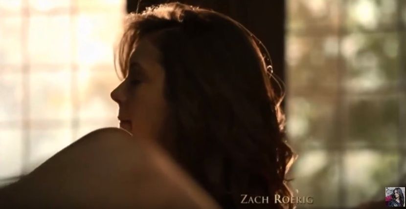 *se ridica incet ca sa se furiseze din camera* - Episode 01