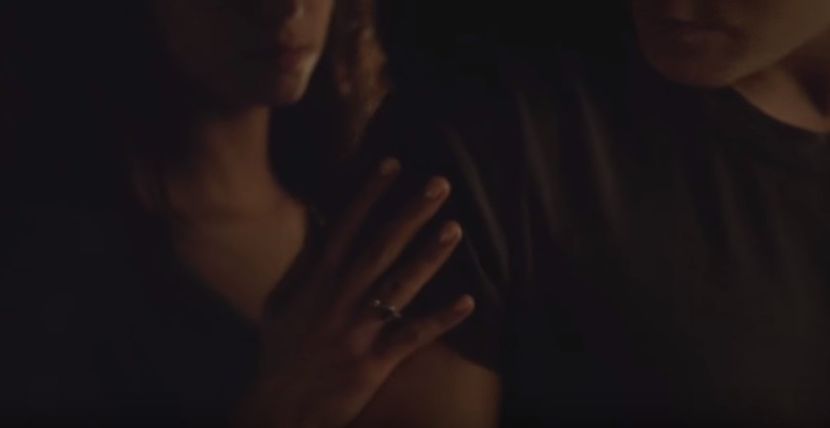 *merge dupa el si-l opreste, punandu-i mana pe umar* =))))))) - Episode 02