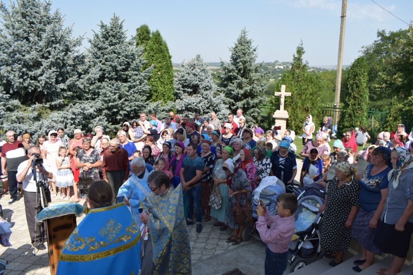  - Hramul Bisericii Adormirea Maicii Domnului Chioselia