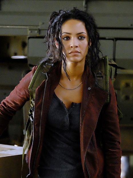 Derek, da-i o sansa..fiecare om merita asta. Macar baga-l la curatenie. - episodul 61