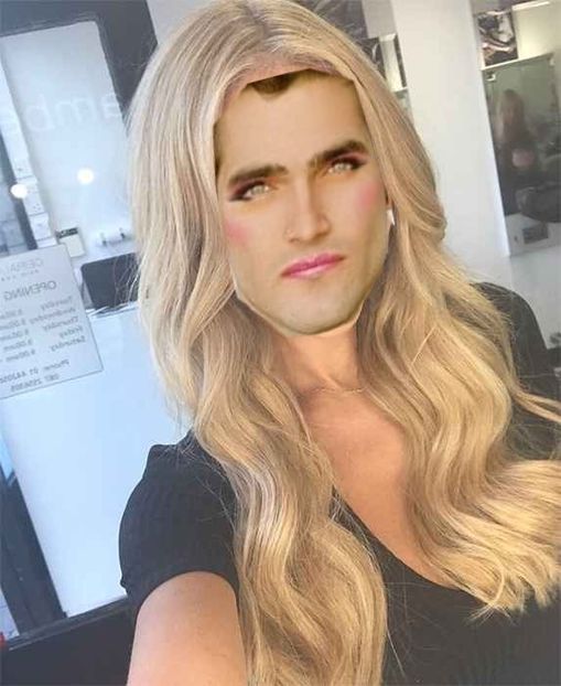 *se sperie cand vede ca Ian primeste avansuri*Excuse me, please! She s my girlfriend..leave her - episodul 61