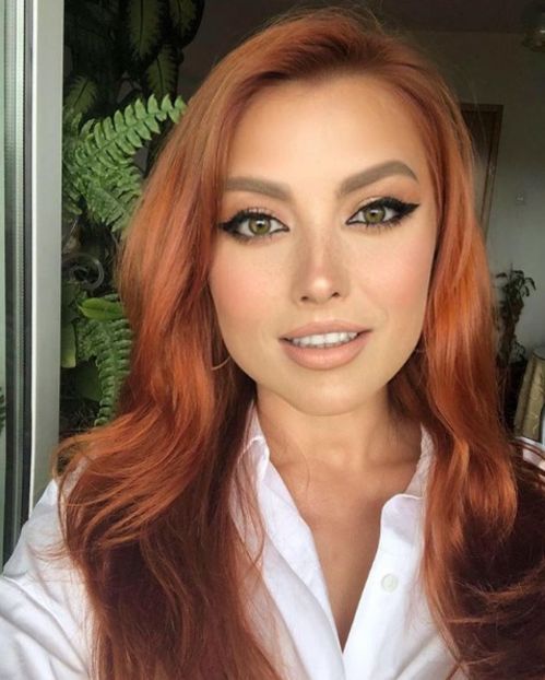 bandicam 2018-10-13 15-10-46-369 - 01 elena