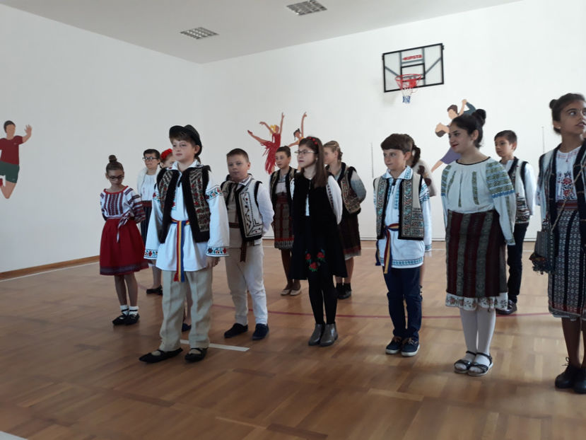 la scoala noastra (47) - vizita colegilor din Cernoleuca