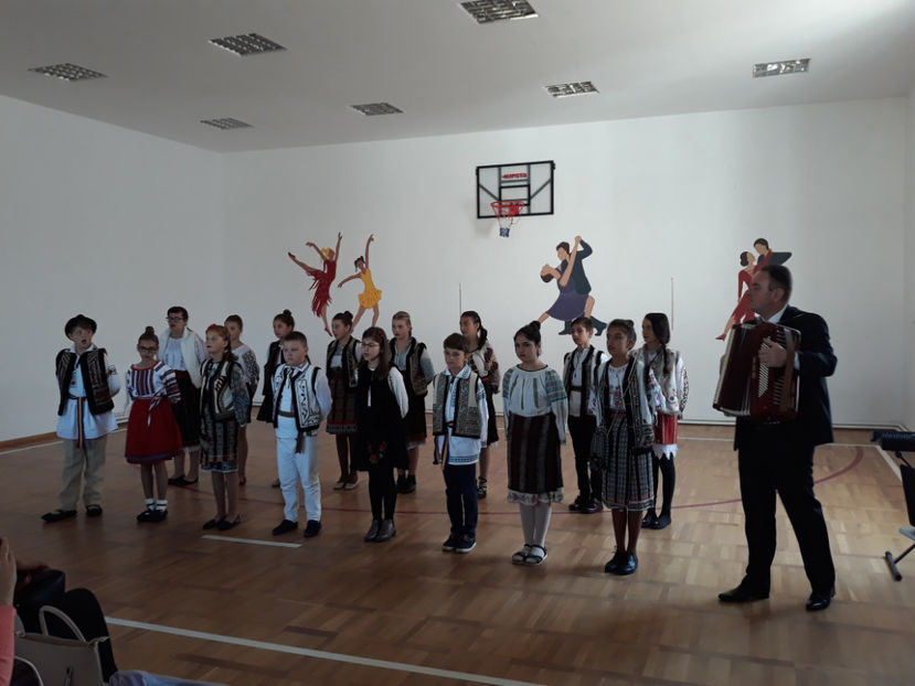 la scoala noastra (56) - vizita colegilor din Cernoleuca