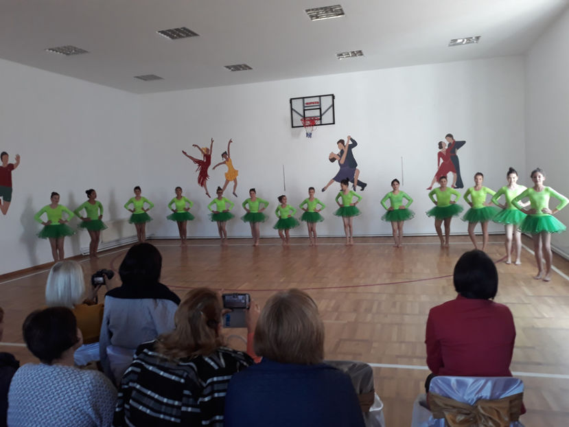 la scoala noastra (65) - vizita colegilor din Cernoleuca