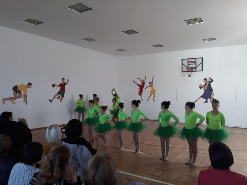 la scoala noastra (82) - vizita colegilor din Cernoleuca