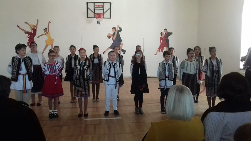 la scoala noastra (91) - vizita colegilor din Cernoleuca