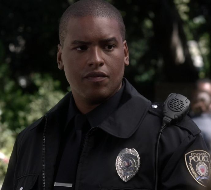 *bate in geam* Domnisoarelor... - episodul 61