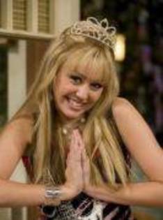 Princess :)) - Miley Cyrus is the best
