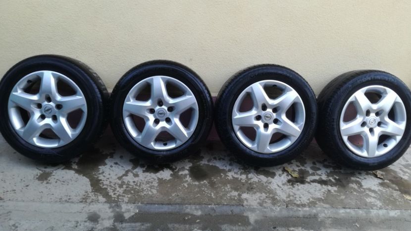  - De vinzare jante aliaj si anvelope