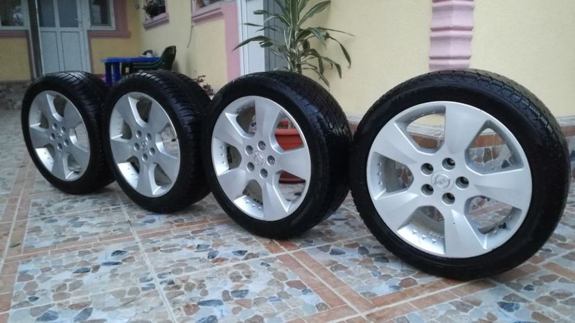 17" 5x110. 225/45/17 - De vinzare jante aliaj si anvelope