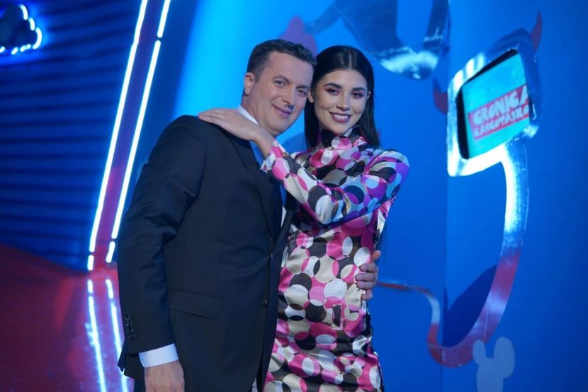 Cronica Carcotasilor - Cronica Carcotasilor Part 1