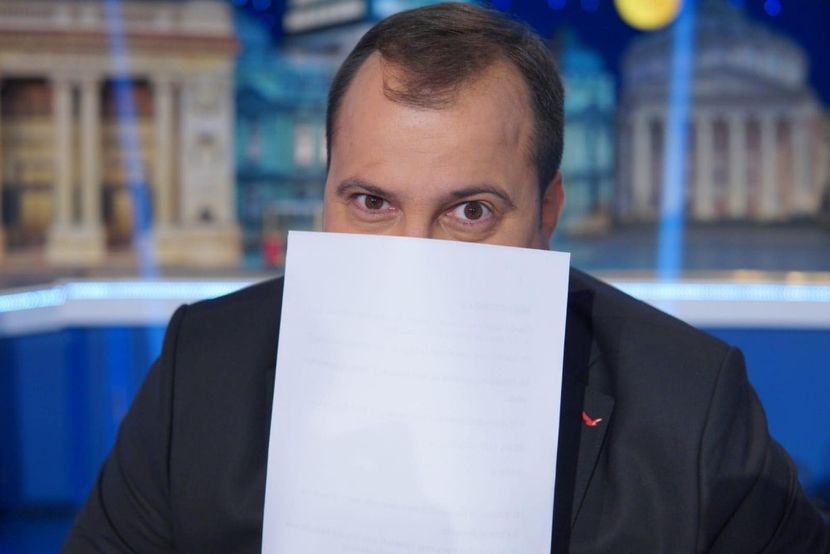 Cronica Carcotasilor - Cronica Carcotasilor Part 1