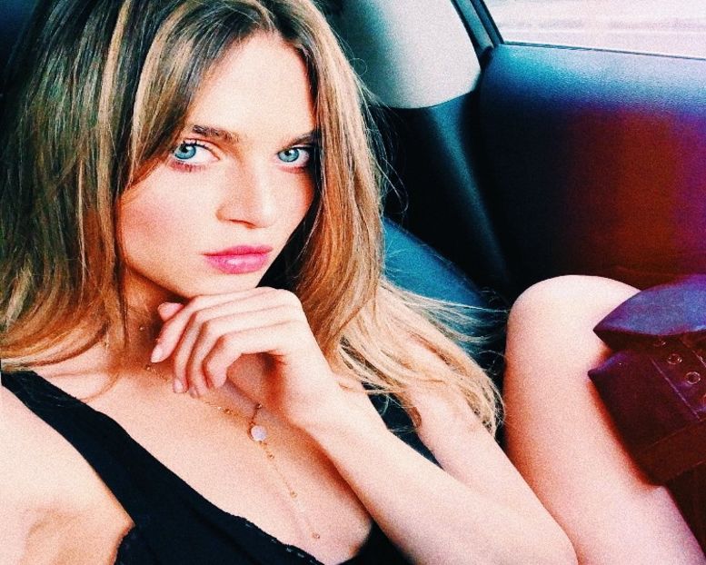 ⤑ᵖᶤᶰᵏĿЄ♏ØИÂÐЄ ┊Yours..Nu vreau sa o deranjam pe Caity# se(click - SO1xE01 Who are you to judge