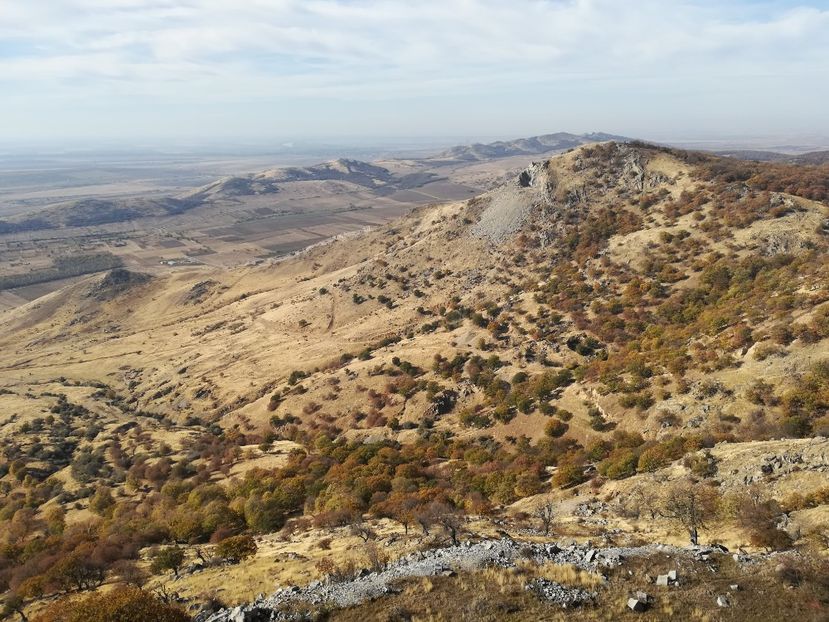  - Vârful Țuțuiatu