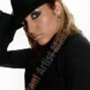 jXJIEt883381-01 - Andra