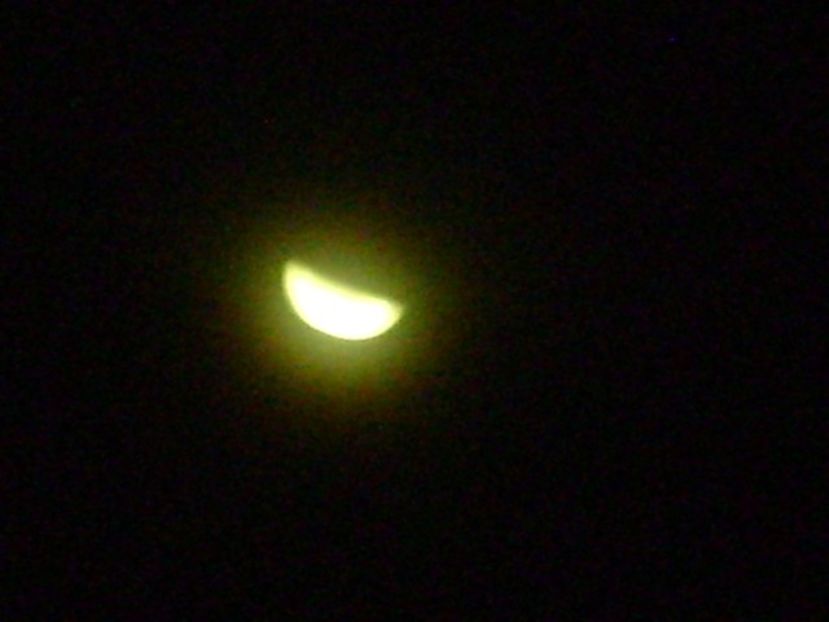 Ultimul patrar al Lunii in Leu - Luna - Soarele si norii - 1
