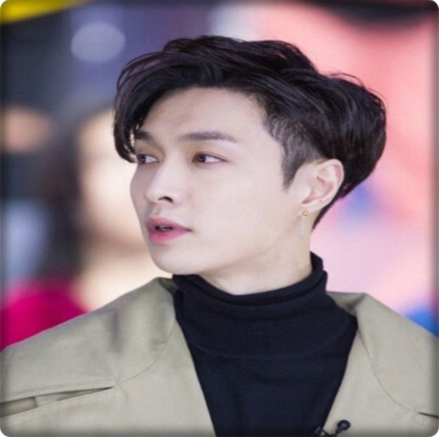 → [se uită la ea] Mhmm. [pleacă amândoi] - THSJ - Episodul 15