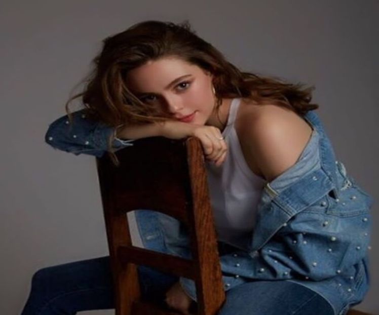 *se aseaza la masa* Buna mama, buna blonda care astazi nu mai este blonda :) - episodul 62