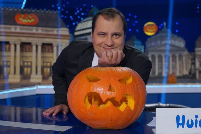 Cronica Carcotasilor - Cronica Carcotasilor Part 1