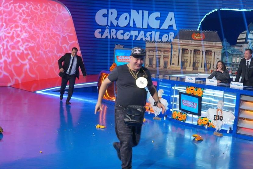 Cronica Carcotasilor - Cronica Carcotasilor Part 1