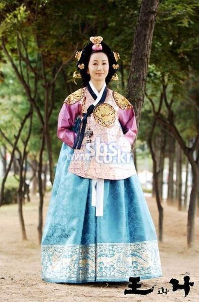 the-king-and-i-Queen-Sohye-korean-dramas-18560819-446-674 - THE KING AND I